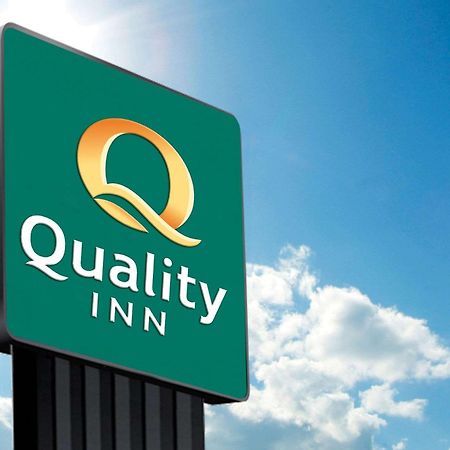 Quality Inn Fort Pierce Exterior photo