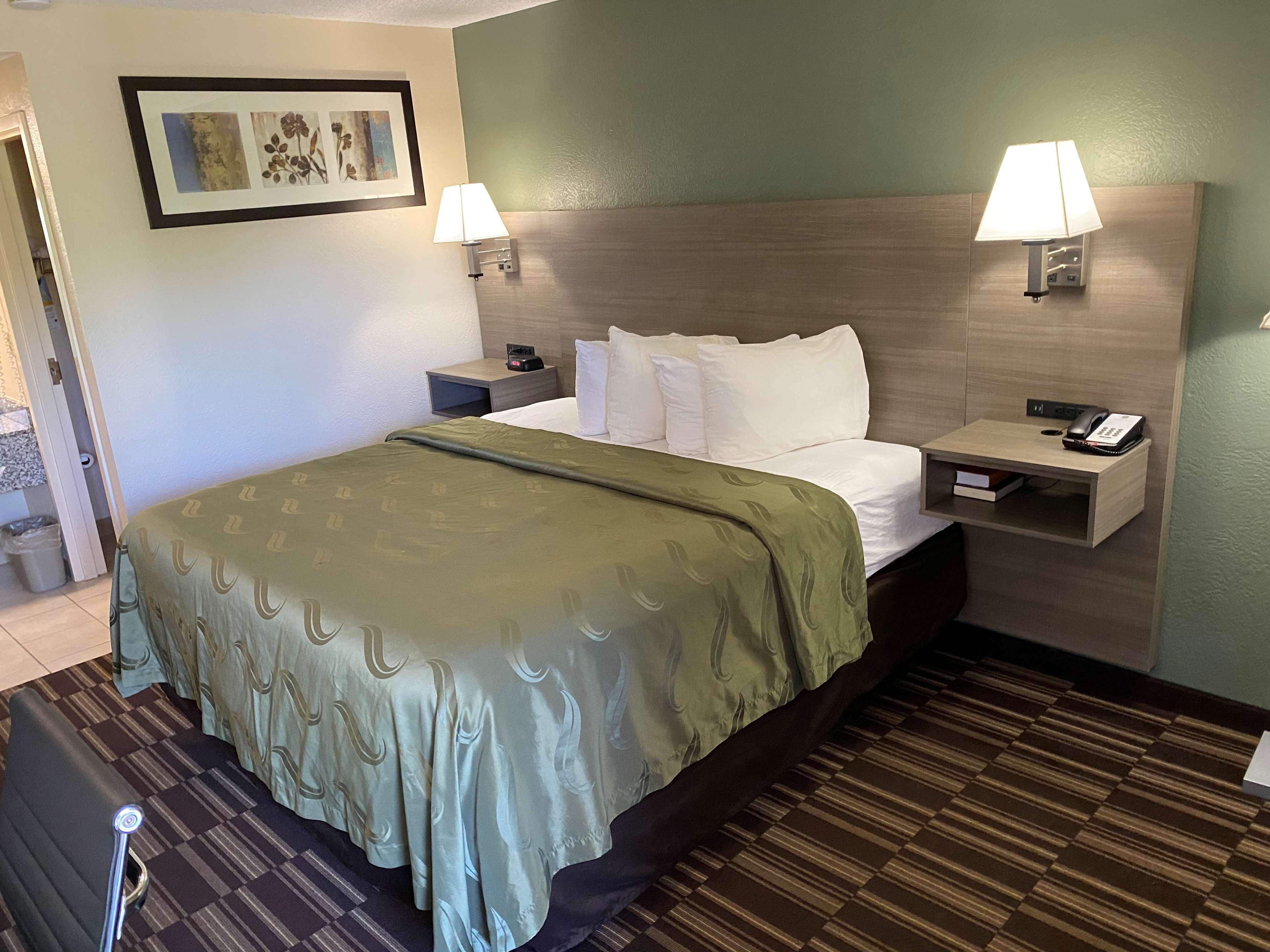 Quality Inn Fort Pierce Exterior photo