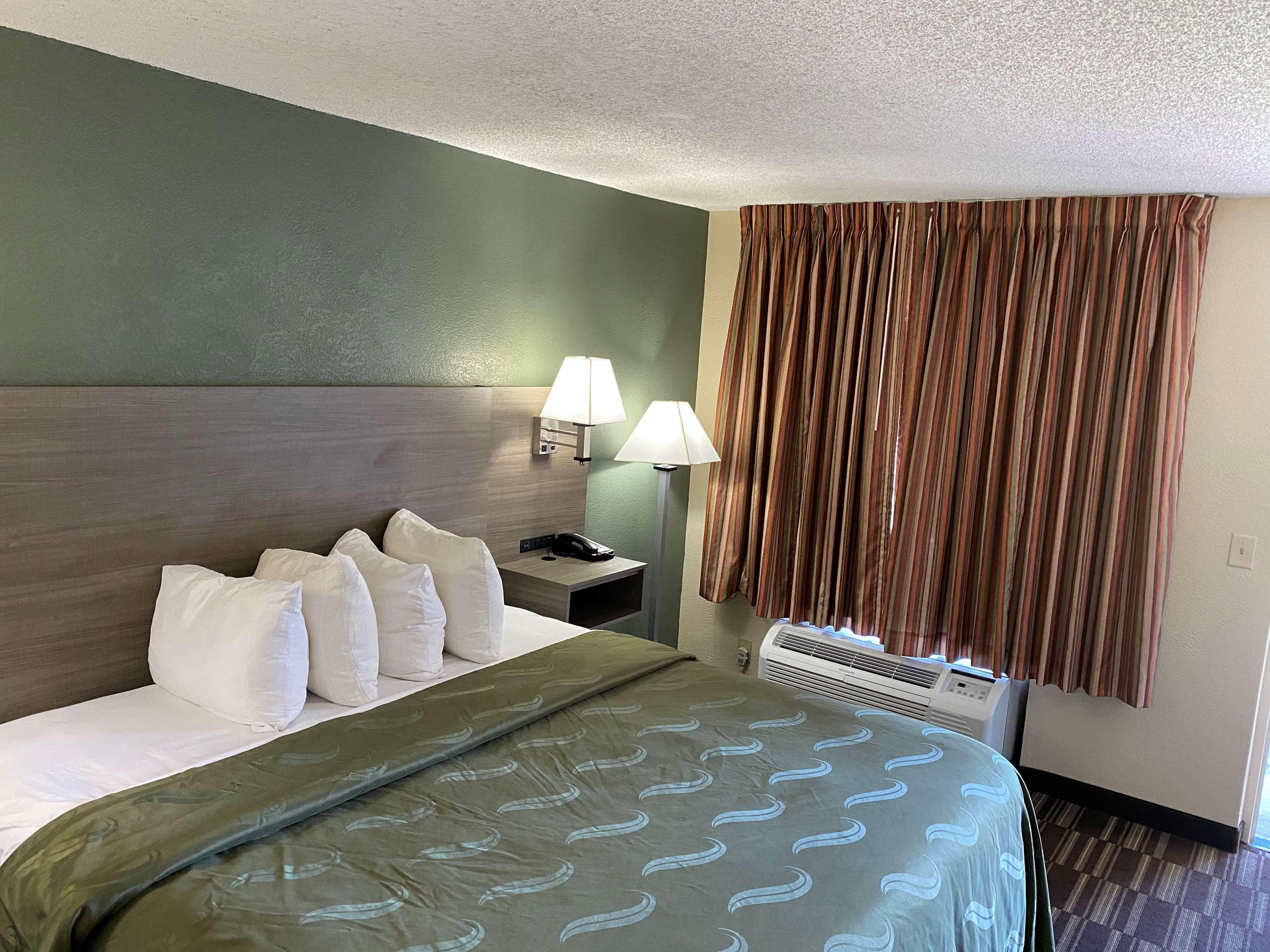 Quality Inn Fort Pierce Exterior photo