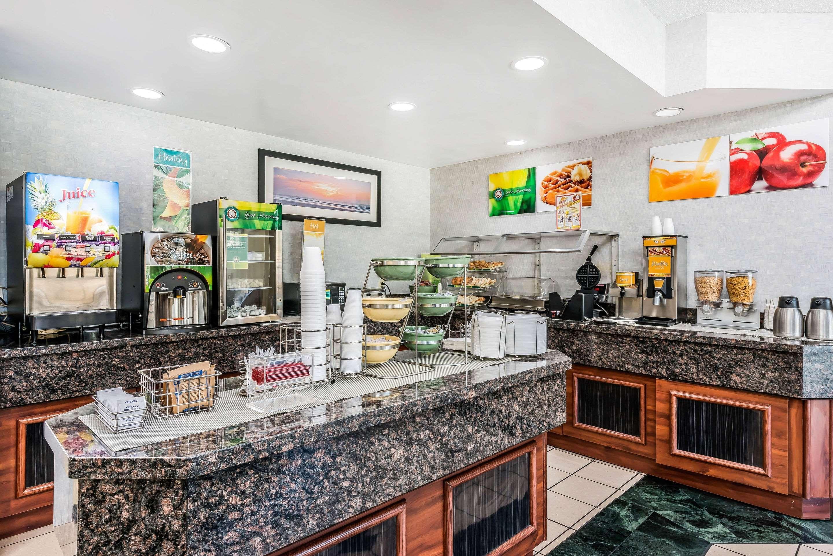 Quality Inn Fort Pierce Exterior photo