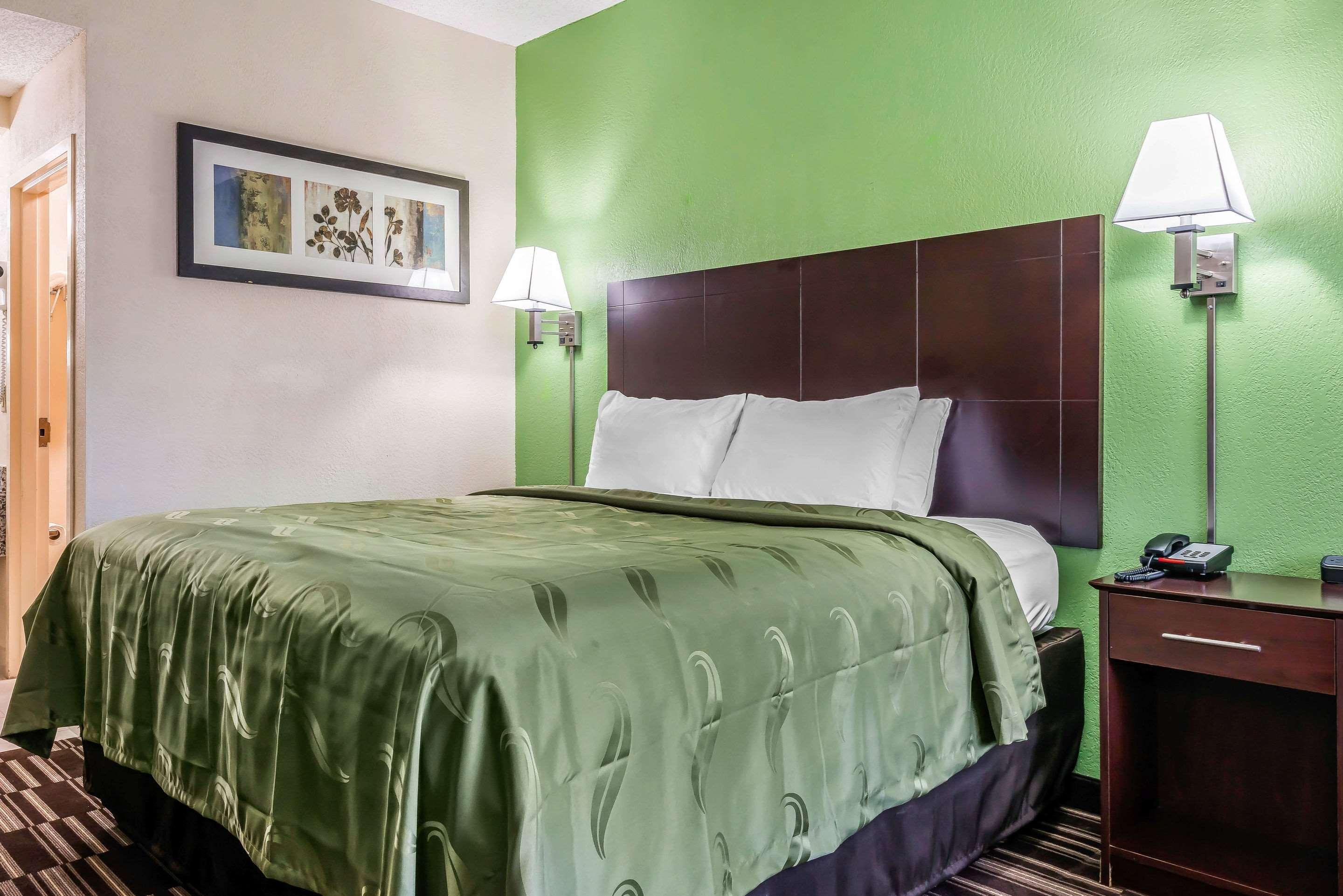 Quality Inn Fort Pierce Exterior photo